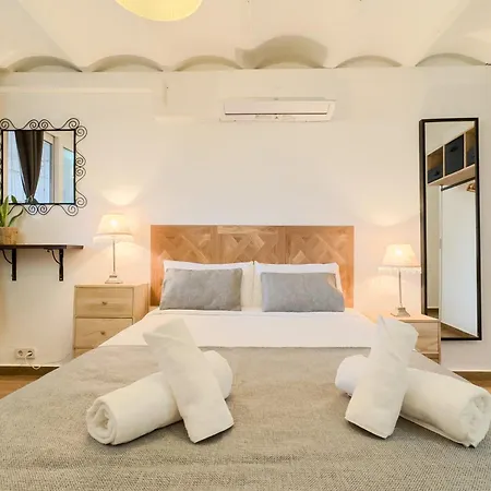 Cozy Place Next To Park Gueell Apartment