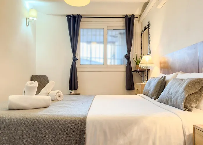 아파트 Cozy Place Next To Park Gueell 바르셀로나