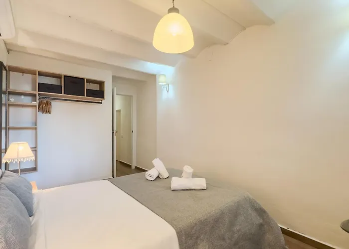 Cozy Place Next To Park Gueell * 바르셀로나